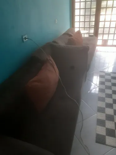 Vendo sofá ele faz um L mas na minha sala não coube