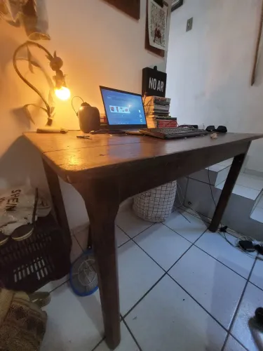 Mesa em madeira 80x120x80