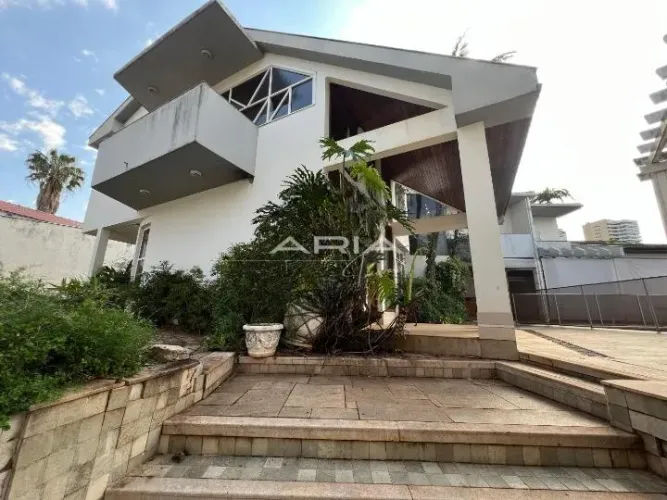 Casa Comercial para LOCAÇÃO com 5 suítes e área de lazer - Quebec - Londrina PR