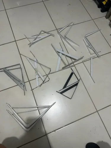 Prateleira de ferro