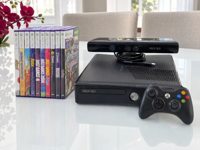 Xbox 360 Slim + Kinect + Controle + Fonte + 10 Jogos Originais (Todos Kinect)