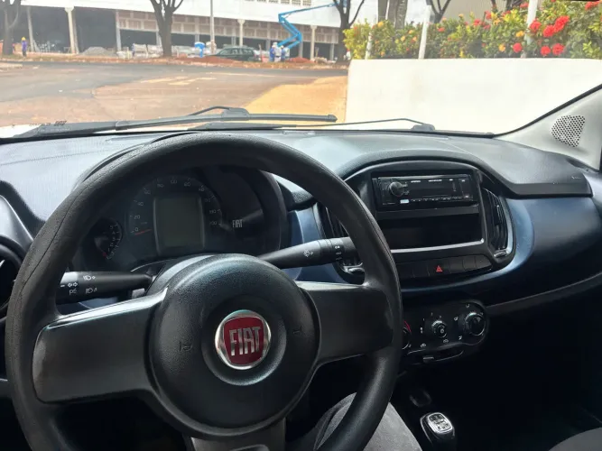 Fiat Uno Attractive 1.0 EVO Fire Flex 8V 5P 2021