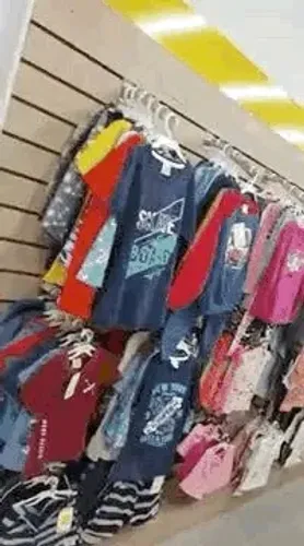 Vende-se painéis para loja seminovos