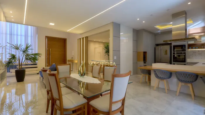 Casa em Condomínio - Umbará.Que tal morar em um magnífico imóvel localizado em um excelent