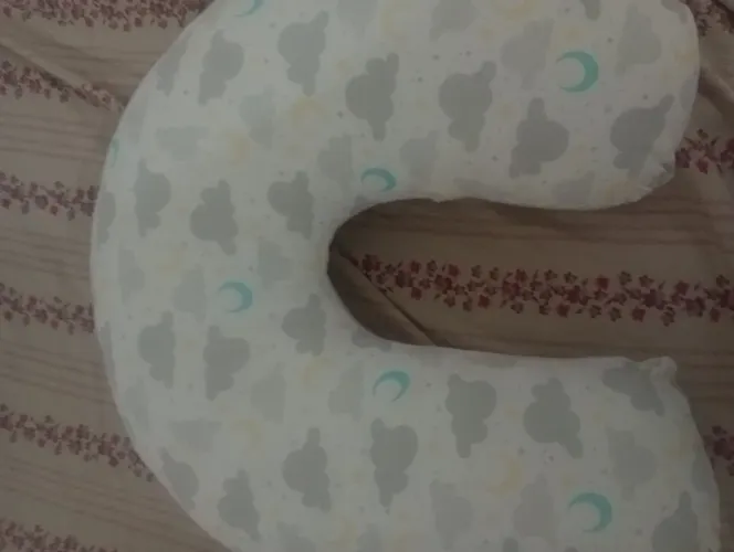 vendo almofada amamentaçao usada e bem cnservada