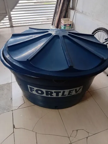Está em perfeito estado de uso. se precisar tenho tds as conecções