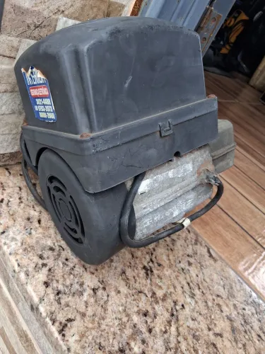 Vendo motor de portão, marca PPA