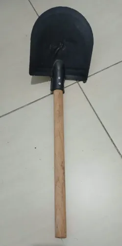 Pá de jardinagem de 75cm (9 unidades disponíveis)