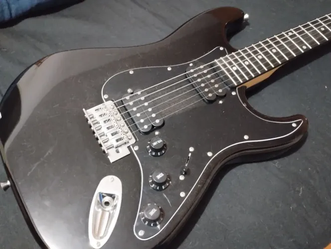 Guitarra Giannini G-102 Preta