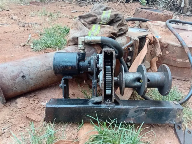 Bomba hidráulica  e redutor  guincho 