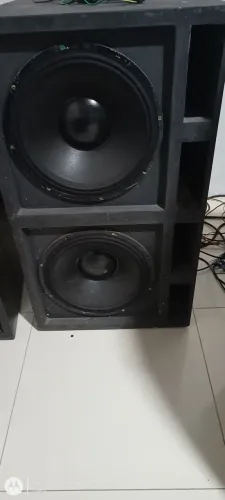 CAIXA DE SOM PARA FALANTES DE 15."OBS: OS FALANTES NÃO ACOMPANHAM AS CAIXAS"!