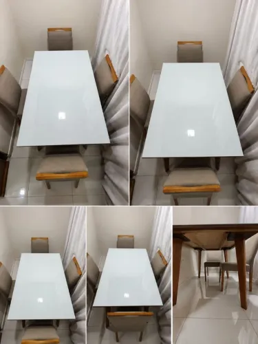 Mesa de sala com 4 cadeiras