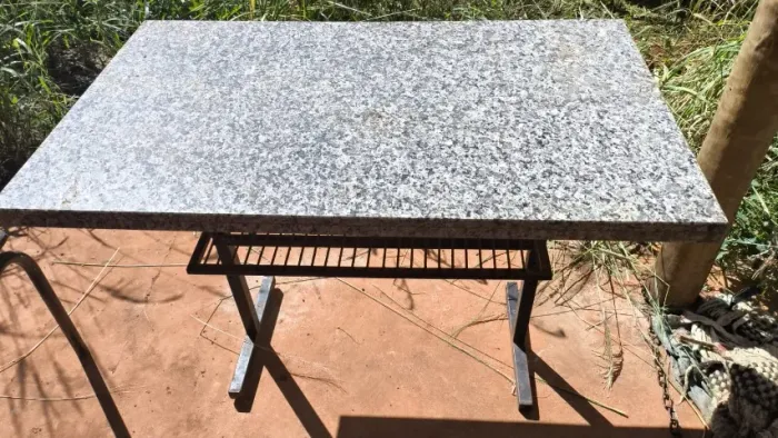 Mesa de mármore