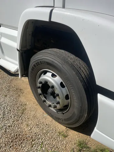 Mercedes-benz Atron 1319 Ano 2013 Toco baú