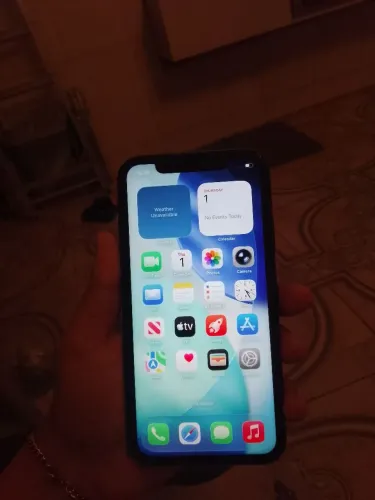 VENDO IPHONE 11 64GB