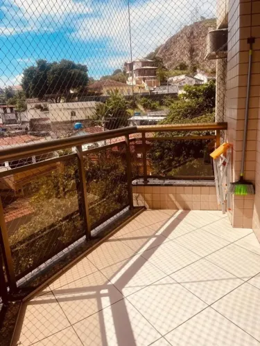 BS IMOBILIÁRIA VENDE !  VarandaSala em dois ambientesCozinha americana.