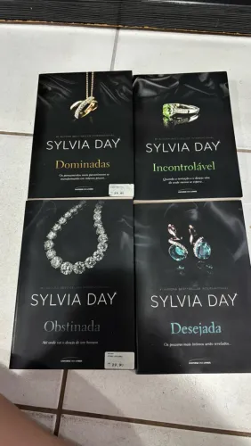 4 livros da Sylvia Day