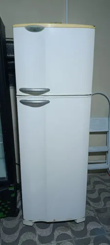 Geladeira Frost Free 346 LT