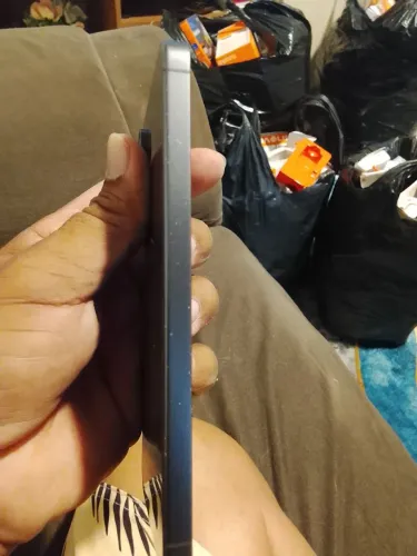 Vendo a 24 fé 25g pra conserto ou retirar peças