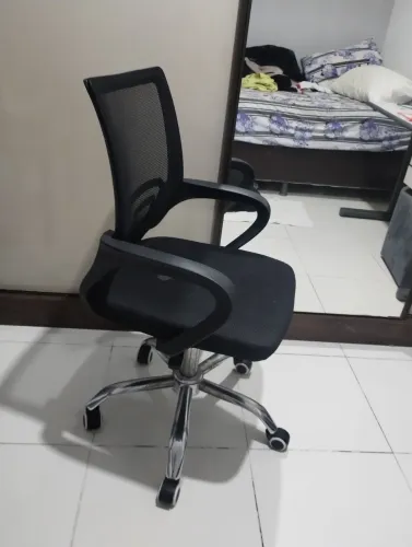 Cadeira de escritório em perfeito estado 70,00