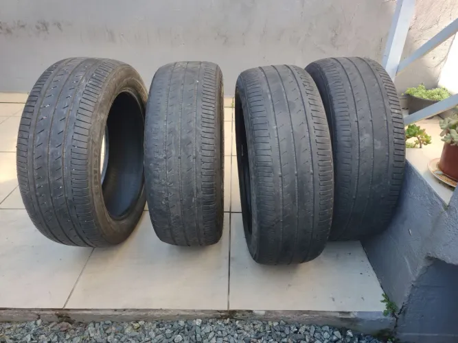 4 Pneus usados 185/55 r16 83v ( POR 450$ ).