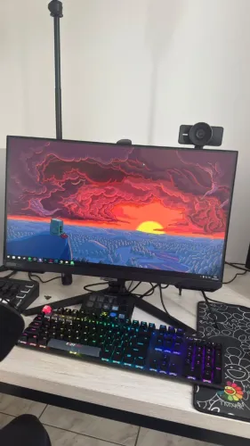 Monitor Samsung Oddysey G40 27" Impecável - Funcionando perfeitamente