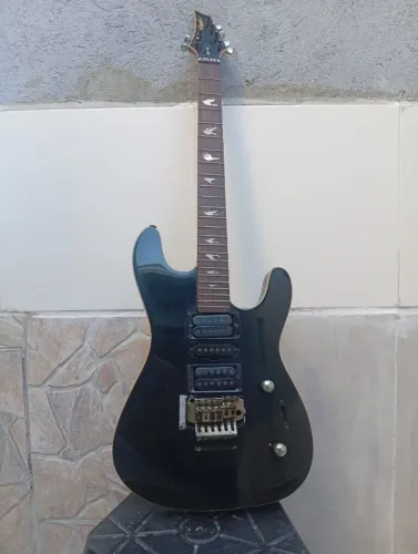Guitarra Memphis MG-130(usada)