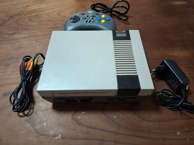 Video Game NES clone de época