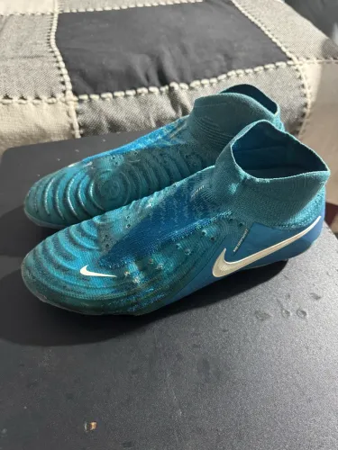 Chuteira Campo Nike Phantom Luna ll elite profissional N42