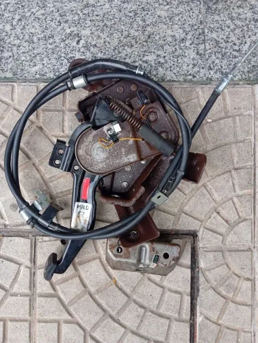 Pedal do freio de mão Kia Sportage original 