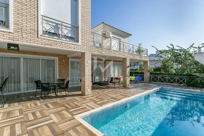 Casa com 5 suítes à venda em Jurerê Internacional, Florianópolis