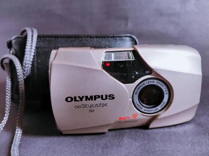 Olympus Stylus Epic DLX / mju II DLX