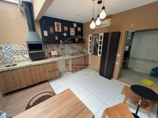 Casa em Condomínio para Venda em Fortaleza, Cambeba, 2 dormitórios, 2 suítes, 3 banheiros,