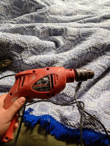 Vendo parafusadeira Black Decker nova
