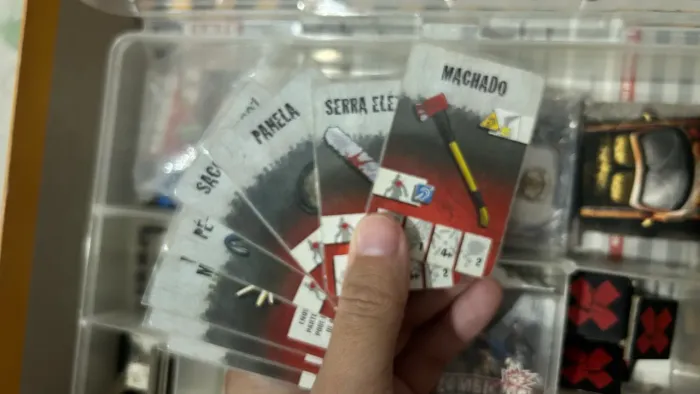 Jogo de tabuleiro - Zombicide 1° edição