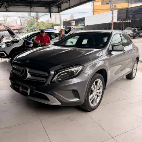 Mercedes-Benz GLA 200 Adv. 1.6/1.6 TB 16V Flex Aut. 2016