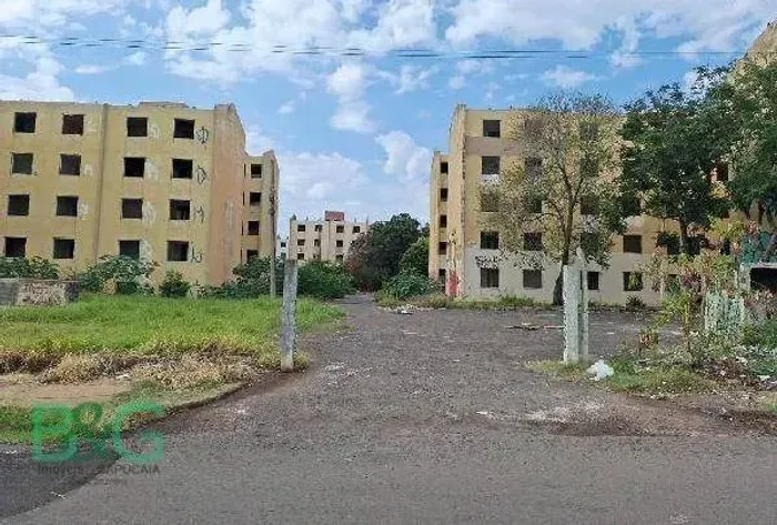 Apartamento com 2 dormitórios à venda, 45 m² por R$ 30.091,16 - Conjunto Habitacional Paul