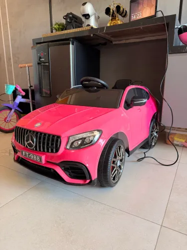 Mini carro elétrico infantil Mercedes-AMG GLC 63