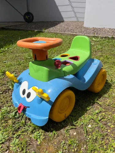 Carrinho de brinquedo para criança