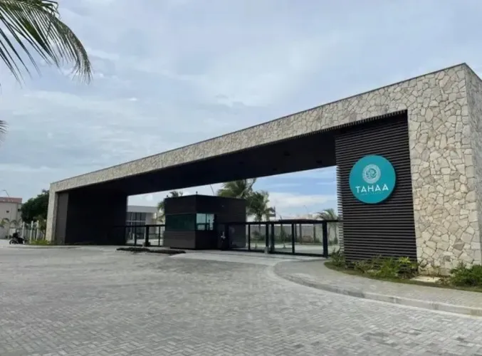 Vendo terreno condomínio TAHA - praia de Aruanã 