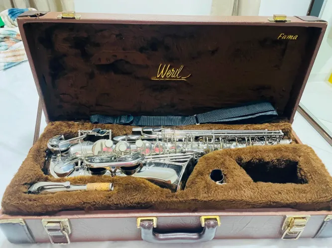 Saxofone Weril Spectra A931 Niquelado + 2 Cases e Acessórios