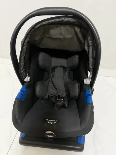 Vende- se bebê conforto