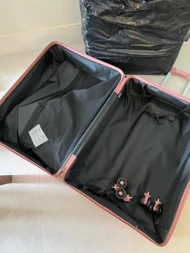 Mala de viagem 32 kg nunca usada