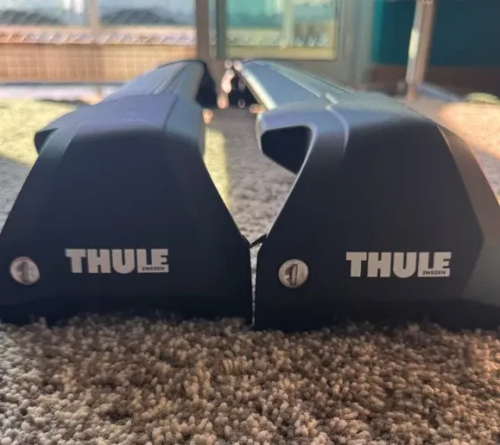 Rack de teto Thule WingBar Edge Black - Jeep Compass (Estado de Novo!)