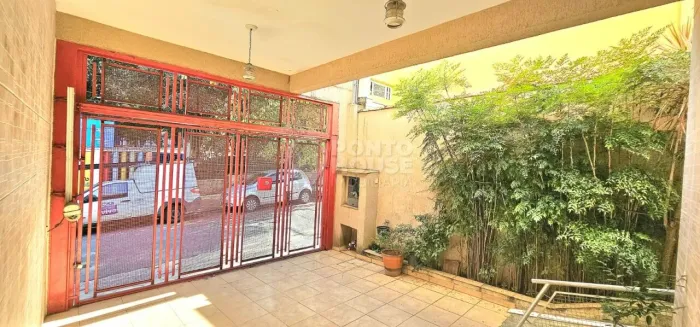 Sobrado à venda na Jabaquara com 4 dormitórios, 1 suíte e 2 vagas