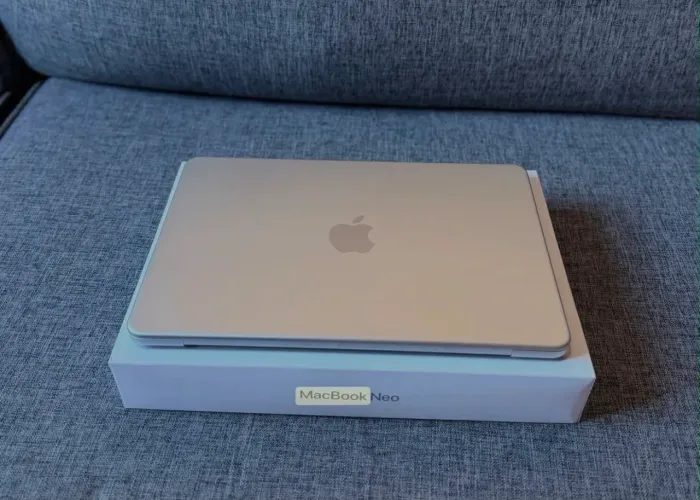 MacBook Neo 512 Prata - Na garantia Apple