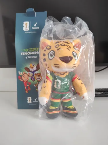 Vendo mascote da copa onça Zayu promoção Rexona