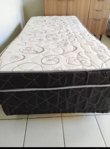 Cama