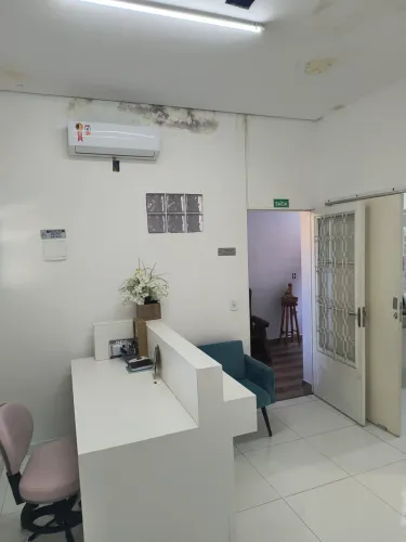 Sala comercial, espaço Saúde e BELEZA. WC Fem. Masc. vaga, ar condicionado. piso frio