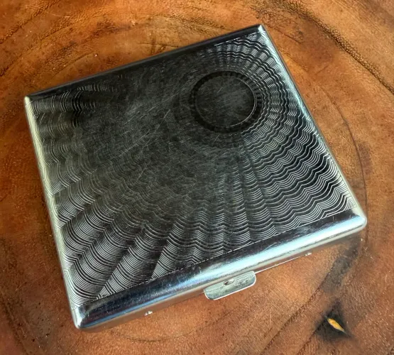 Cigarreira Cromada Tokahauu para 20 Cigarros